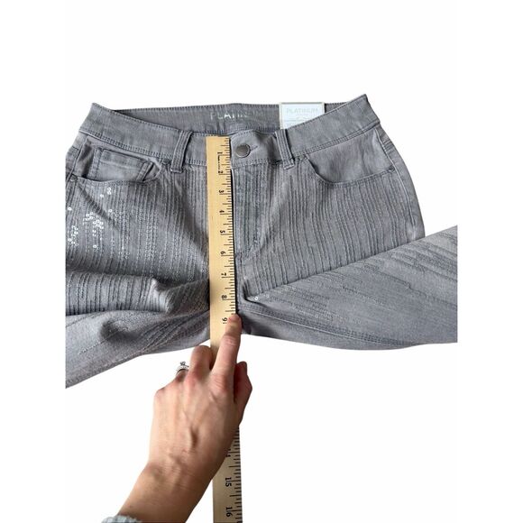 NEW Chico’s Sequin Frost Slim Jeans Gray Silver 00 US 2 - Picture 9 of 11